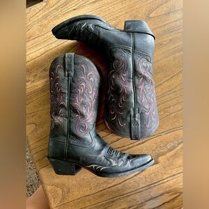 Ariat Black Cowboy Boots Western Boots excellent condition 6.5